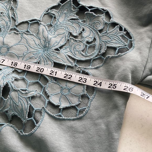 Gimmicks by BKE Gray-Green Oversized Lace Cutout Top - Picture 7 of 8